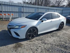 Toyota Camry XSE 2.5L 4 2020