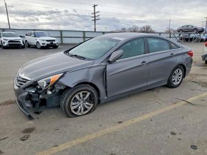 Hyundai Sonata GLS 2.4L 4 2013