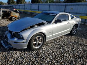 Ford Mustang GT 4.6L 8 2005