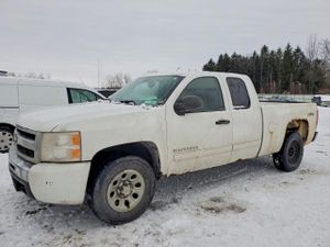Chevrolet Silverado 1500 K1500 LS 4.8L 8 2011
