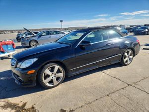 Mercedes-Benz E 550 5.5L 8 2011