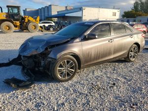Toyota Camry LE 2.5L 4 2015