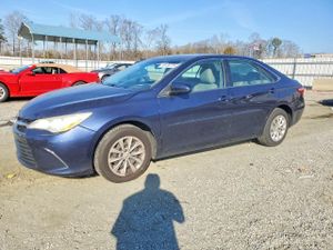 Toyota Camry LE 2.5L 4 2015