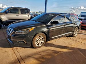 Hyundai Sonata SE 2.4L 4 2015