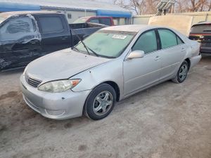 Toyota Camry LE 2.4L 4 2005