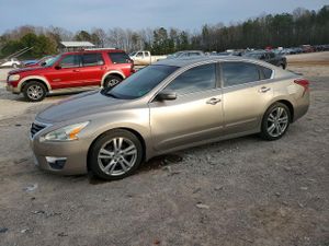 Nissan Altima 3.5S 3.5L 6 2013