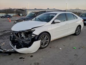Toyota Camry LE 2.5L 4 2015