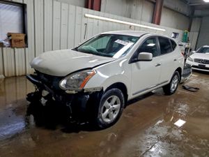 Nissan Rogue S 2.5L 4 2013