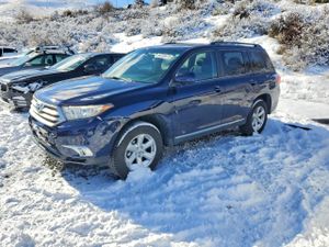 Toyota Highlander BASE 3.5L 6 2011