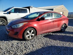 Hyundai Elantra GLS 1.8L 4 2013