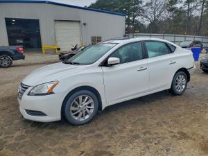 Nissan Sentra S 1.8L 4 2015