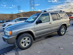Nissan Pathfinder LE 3.5L 6 2001