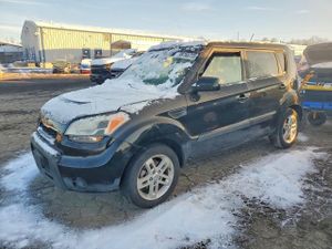 Kia Soul + 2.0L 4 2011