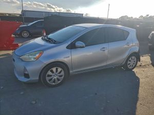 Toyota Prius 1.5L 4 2013