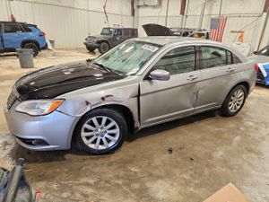 Chrysler 200 TOURING 2.4L 4 2014