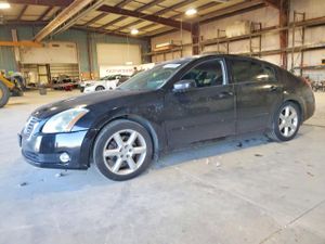 Nissan Maxima SE 3.5L 6 2004
