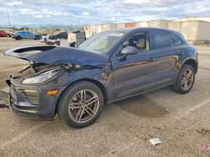 Porsche Macan 2.0L 4 2022