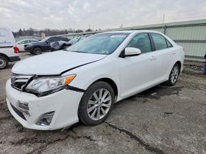 Toyota Camry SE 3.5L 6 2013