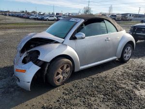 Volkswagen Beetle CONVERTIBLE 2.5L 5 2007