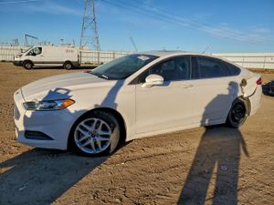 Ford Fusion SE 2.5L 4 2013