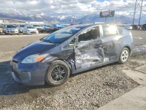 Toyota Prius 1.8L 4 2014