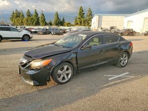 Acura ILX 20 TECH 2.0L 4 2013
