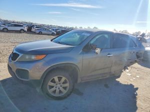 Kia Sorento BASE 2.4L 4 2011