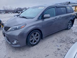 Toyota Sienna SPORT 3.5L 6 2015