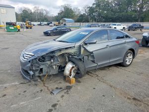 Hyundai Sonata GLS 2.4L 4 2013
