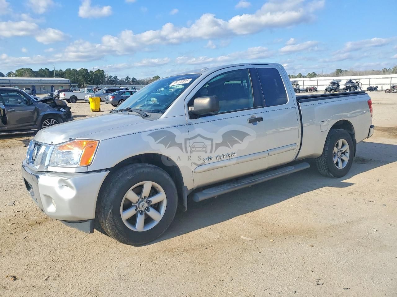 Nissan Titan S 5.6L 8 2014