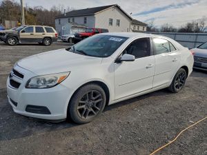 Chevrolet Malibu 1LT 2.5L 4 2013