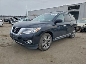Nissan Pathfinder S 3.5L 6 2013