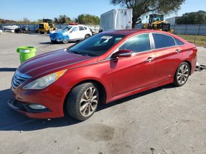 Hyundai Sonata SE 2.4L 4 2014