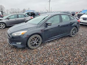 Ford Focus SE 2.0L 4 2015