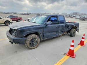 Chevrolet Silverado 1500 C1500 4.3L 6 2005