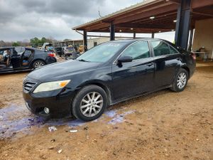 Toyota Camry BASE 2.5L 4 2011