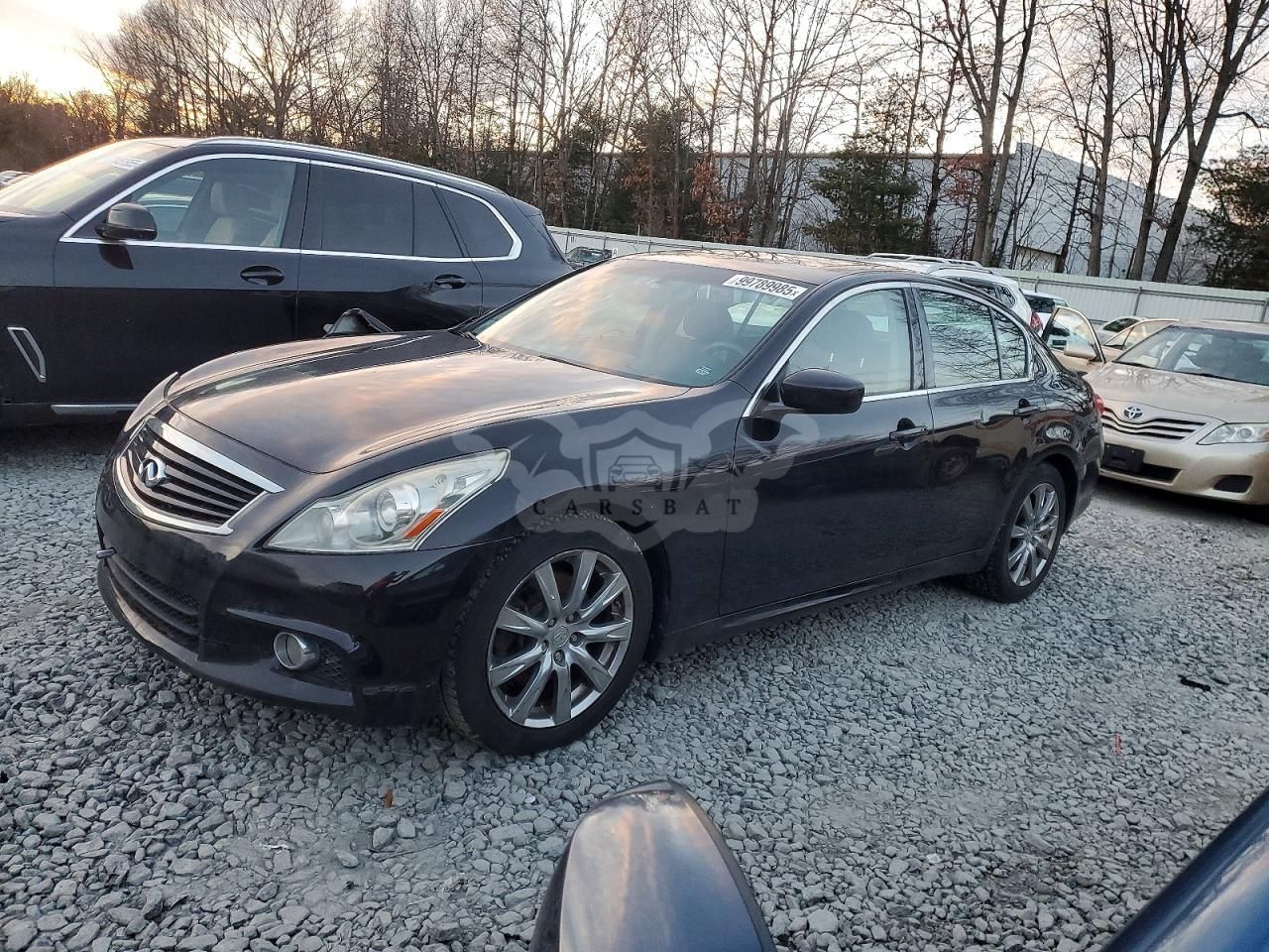 Infiniti G37 3.7L 6 2011
