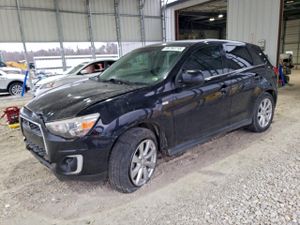 Mitsubishi Outlander SE 2.0L 4 2015