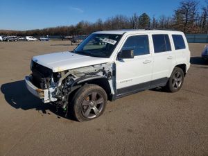 Jeep Patriot LATITUDE 2.4L 4 2015