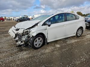 Toyota Prius 1.8L 4 2011