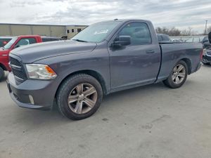 RAM 1500 ST 5.7L 8 2014