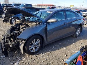 Hyundai Sonata GLS 2.4L 4 2013