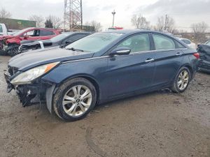 Hyundai Sonata SE 2.4L 4 2013