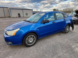 Ford Focus SE 2.0L 4 2010