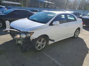 Toyota Corolla BASE 1.8L 4 2012