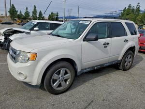 Ford Escape XLT 3.0L 6 2012