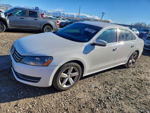 Volkswagen Passat SE 1.8L 4 2014