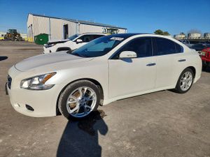 Nissan Maxima S 3.5L 6 2014