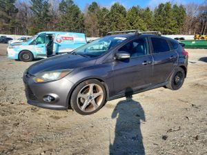 Ford Focus TITANIUM 2.0L 4 2012