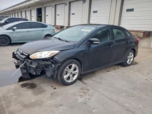 Ford Focus SE 2.0L 4 2014